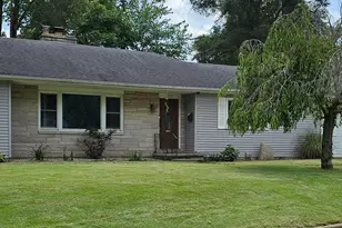 620 Meadow Dr, Battle Creek, MI 49015 - Photo 1