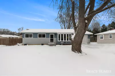3452 Balsam Avenue NE, Grand Rapids, MI 49525 - Photo 1