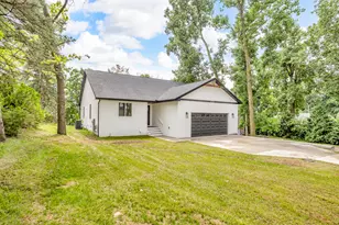 10781 Woodbrook Dr, Cement City, MI 49233 - Photo 1