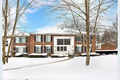 544 E Fox Hills Drive, Bloomfield Hills, MI 48304 - Photo 1