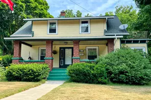 731 Phoenix St, South Haven, MI 49090 - Photo 1