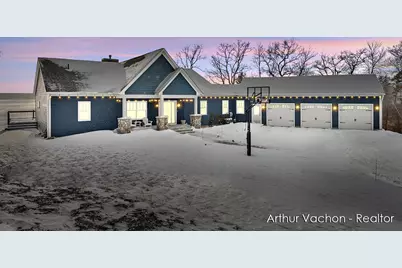 9017 S Catalpa Avenue, Newaygo, MI 49337 - Photo 1