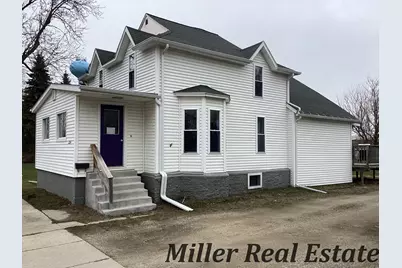 224 N Catherine Street, Ithaca, MI 48847 - Photo 1