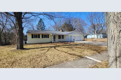 927 S Baldwin Street, Greenville, MI 48838 - Photo 1