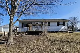 301 Donna Dr SE, Lowell, MI 49331 - Photo 1