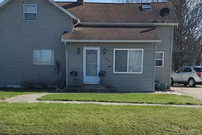 152 Lake Avenue, Benton Harbor, MI 49022 - Photo 1