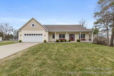 203 E Cross Street, Clarksville, MI 48815 - Photo 1