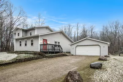 945 N 26th Street, Kalamazoo, MI 49048 - Photo 1