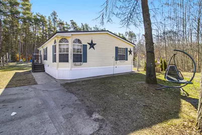10430 90th Avenue, Mecosta, MI 49332 - Photo 1