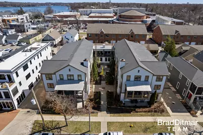 702 Croswell Avenue SE #9, Grand Rapids, MI 49506 - Photo 1