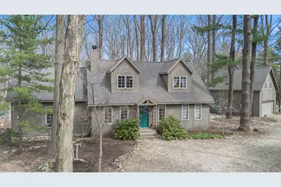 6253 Hillview Court, Sawyer, MI 49125 - Photo 1