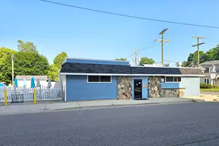 33 N Hanchett St, Coldwater, MI 49036 - Photo 1