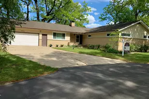 52473 Sheridan Rd, Paw Paw, MI 49079 - Photo 1