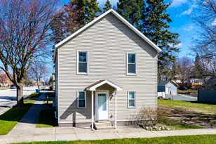 201 E Danaher St, Ludington, MI 49431 - Photo 1