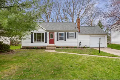 535 Clayton Avenue NW, Grand Rapids, MI 49534 - Photo 1