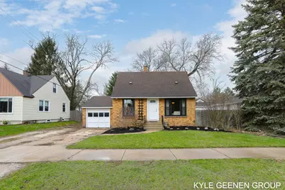 948 Columbia Avenue, Holland, MI 49423 - Photo 1