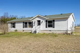 11752 Almy Rd, Lakeview, MI 48850 - Photo 1