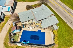 5670 S Niles Rd, Saint Joseph, MI 49085 - Photo 1