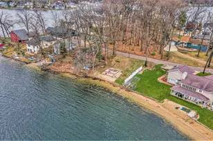 763 Treasure Island Dr, Mattawan, MI 49071 - Photo 1