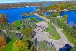 8135 Island Ct, Stanwood, MI 49346 - Photo 1