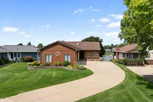 205 Bedford Dr, Brooklyn, MI 49230 - Photo 1