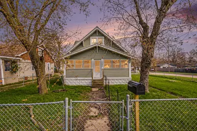 1090 E Apple Avenue, Muskegon, MI 49442 - Photo 1