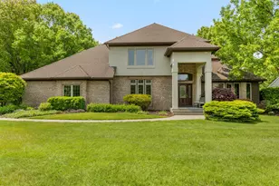 40 Bay Cir Dr, Holland, MI 49424 - Photo 1