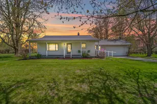 8531 S Waldron Rd, Pittsford, MI 49271 - Photo 1