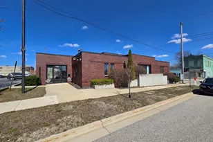 20 W Muskegon Ave, Muskegon, MI 49440 - Photo 1