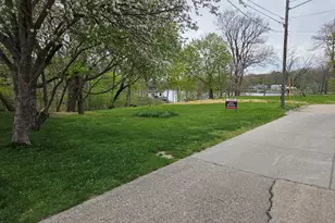 1225 Lane Dr, Saint Joseph, MI 49085 - Photo 1