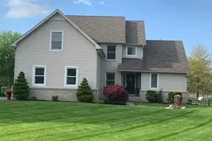 9888 Fountain Ln, Fowlerville, MI 48836 - Photo 1