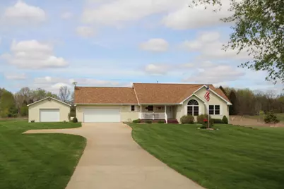 9425 E Ts Avenue, Vicksburg, MI 49097 - Photo 1