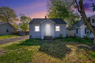 108 Spruce Ave, Holland, MI 49423 - Photo 1