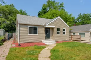 137 Wiltshire Ave, Battle Creek, MI 49015 - Photo 1