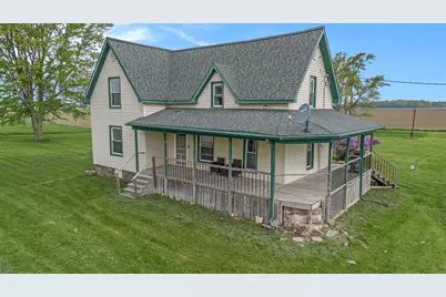 7917 E Harrison Road, Breckenridge, MI 48615 - Photo 1