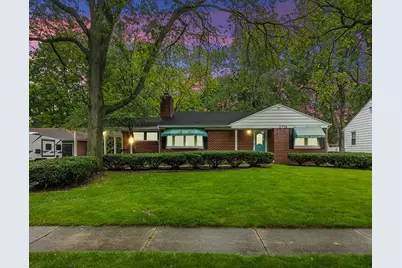 2716 Foster Avenue NE, Grand Rapids, MI 49505 - Photo 1