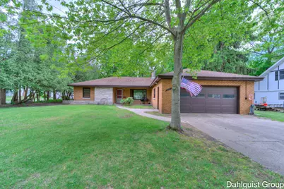 2587 Pennsylvania Avenue, Muskegon, MI 49445 - Photo 1