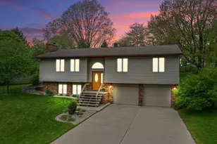 1016 Warbler Ln, Cadillac, MI 49601 - Photo 1