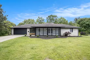 906 Wilshire Blvd, Kalamazoo, MI 49008 - Photo 1