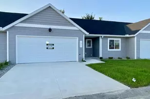 4284 Highpoint Dr, Wayland, MI 49348 - Photo 1