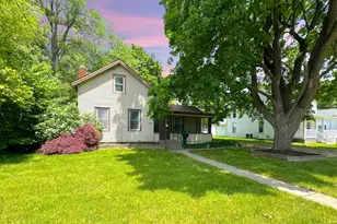 315 E Spruce St, Marshall, MI 49068 - Photo 1