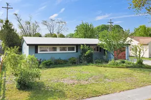 3030 Eastland Rd, Muskegon, MI 49441 - Photo 1