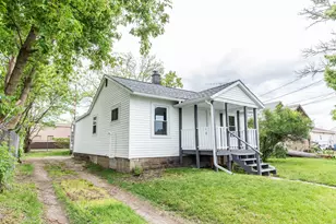 1226 Shakespeare Ave, Kalamazoo, MI 49001 - Photo 1