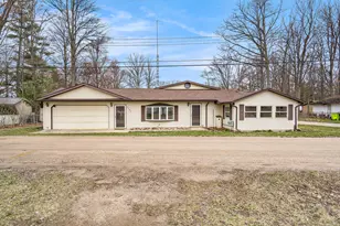 4302 Lake Dr, Beaverton, MI 48612 - Photo 1