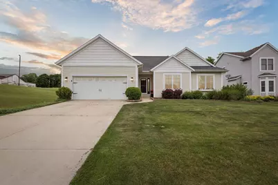 552 N Creek Court NE, Rockford, MI 49341 - Photo 1