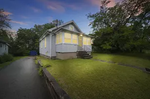 2016 Pringle Ave, Jackson, MI 49203 - Photo 1