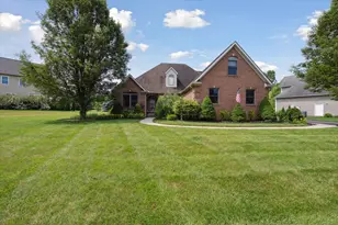 318 Granite Dr, Howell, MI 48843 - Photo 1