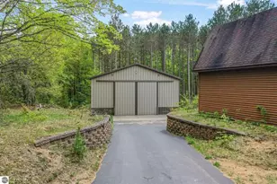 2460 E 26 Rd, Cadillac, MI 49601 - Photo 1