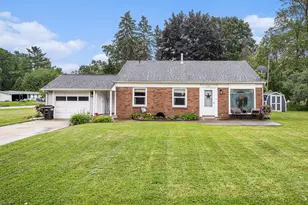 1101 Westwood Blvd, Jackson, MI 49203 - Photo 1