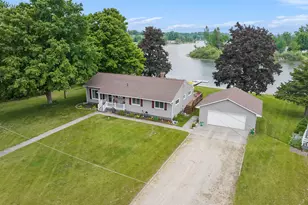 13278 W Stanton Rd, Trufant, MI 49347 - Photo 1